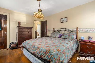 544 Highridge Avenue, Cliffside Park, NJ 07010 - Photo 13