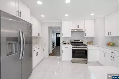 138 Merrill Road, Clifton, NJ 07012 - Photo 5