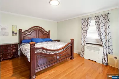 351 W Griggs Avenue, Teaneck Township, NJ 07666 - Photo 23