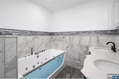 351 W Griggs Avenue, Teaneck Township, NJ 07666 - Photo 25
