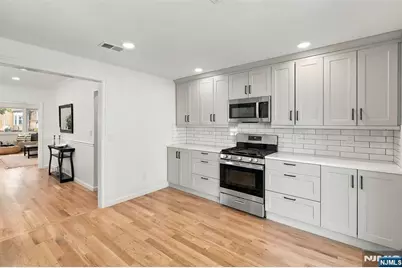 314 Elmwood Avenue, East Orange, NJ 07018 - Photo 7