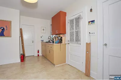 309 Hawthorne Avenue, Hawthorne, NJ 07506 - Photo 11
