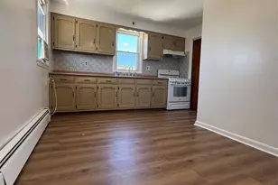 177 Phillips Ave 2, South Hackensack Township, NJ 07606 - Photo 3