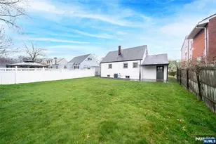 21 Mary St, Lodi, NJ 07644 - Photo 19
