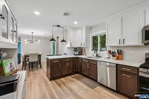102 Hiawatha Blvd, Oakland, NJ 07436 - Photo 7
