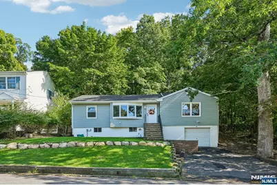 102 Hiawatha Boulevard, Oakland, NJ 07436 - Photo 1