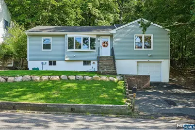 102 Hiawatha Boulevard, Oakland, NJ 07436 - Photo 5