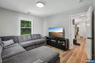 102 Hiawatha Blvd, Oakland, NJ 07436 - Photo 17