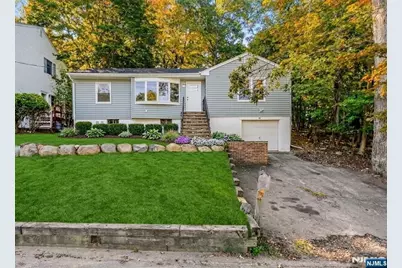 102 Hiawatha Boulevard, Oakland, NJ 07436 - Photo 41