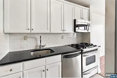 500 Central Avenue 514 #514, Union City, NJ 07087 - Photo 13