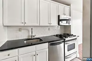 500 Central Ave 514, Union City, NJ 07087 - Photo 13