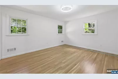 4 Marconi Street, Tenafly, NJ 07670 - Photo 37