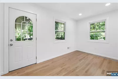 4 Marconi Street, Tenafly, NJ 07670 - Photo 33
