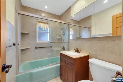 11 Burdette Place, Fairview, NJ 07022 - Photo 11