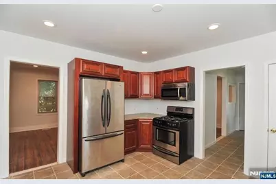 280-282 Seneca Place, Plainfield, NJ 07062 - Photo 5