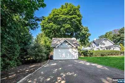 50 N Van Dien Avenue, Ridgewood, NJ 07450 - Photo 35