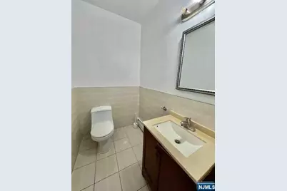 123 Oak Street Apt2 #APT2, Weehawken, NJ 07086 - Photo 17
