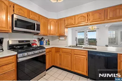 62 Amethyst Lane 276 #276, Paterson, NJ 07501 - Photo 1