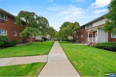 1315 Anderson Avenue 5 #5, Fort Lee, NJ 07024 - Photo 5