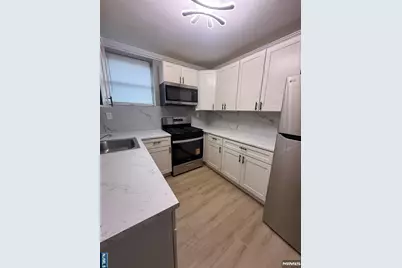 9066 Palisade Plaza Unit 2- Firs #unit 2- Firs, Cliffside Park, NJ 07010 - Photo 13