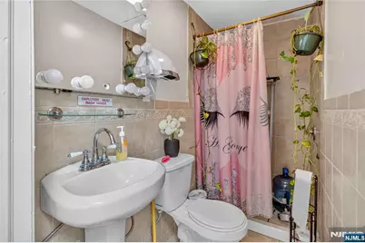 358 Broadway 2 #2, Bayonne, NJ 07002 - Photo 5