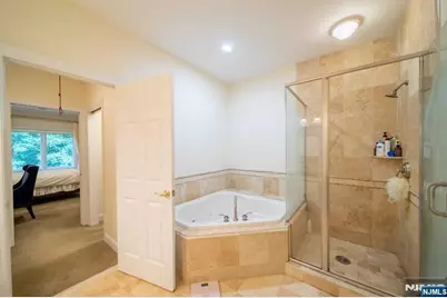 32 Candlewood Drive, Old Tappan, NJ 07675 - Photo 13