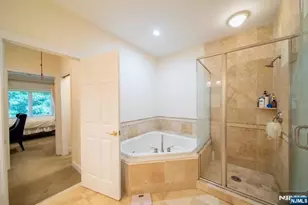 32 Candlewood Dr, Old Tappan, NJ 07675 - Photo 13
