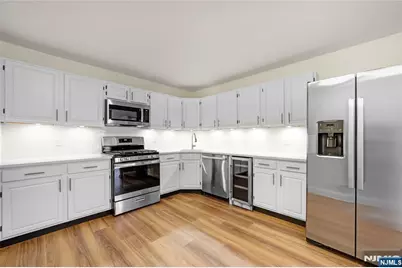 705 Pepperidge Road, Mahwah, NJ 07430 - Photo 9