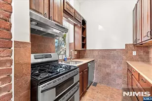54-60 McWhorter 106, Newark, NJ 07105 - Photo 3