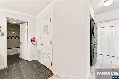 54-60 McWhorter 106 #106, Newark, NJ 07105 - Photo 21