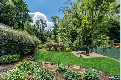 77 Lake Avenue, Midland Park, NJ 07432 - Photo 35