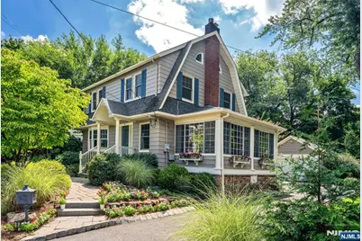 77 Lake Avenue, Midland Park, NJ 07432 - Photo 1