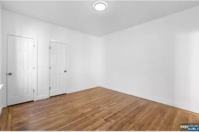137 Kensington Avenue 503 #503, Jersey City, NJ 07304 - Photo 7