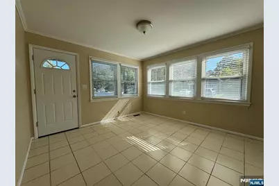 58 1st Avenue, Little Falls Township, NJ 07424 - Photo 11