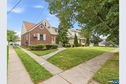 267 Lawrence Avenue, Hasbrouck Heights, NJ 07604 - Photo 43