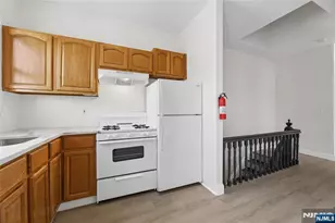 79 Audubon Ave 2, Jersey City, NJ 07305 - Photo 7