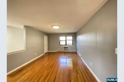 132 Myrtle Avenue 12 #12, Fort Lee, NJ 07024 - Photo 5