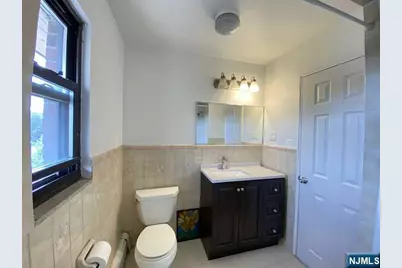 132 Myrtle Avenue 12 #12, Fort Lee, NJ 07024 - Photo 11