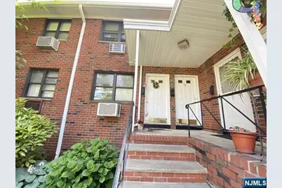 132 Myrtle Avenue 12 #12, Fort Lee, NJ 07024 - Photo 3