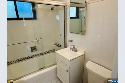 401 Park Place 1C #1C, Fort Lee, NJ 07024 - Photo 9