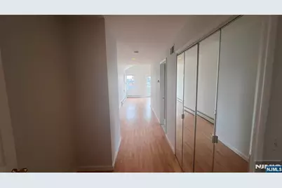82 Edgewater Place 1 #1, Edgewater, NJ 07020 - Photo 17