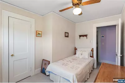 98 Davis Avenue, Hackensack, NJ 07601 - Photo 21