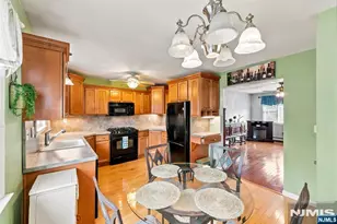 1135 Valley Road B, Wayne, NJ 07470 - Photo 5