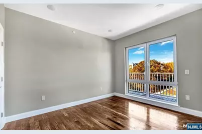 318 Dixon Avenue 302 #302, Paterson, NJ 07501 - Photo 7