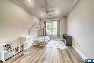 1109 The Plaza, Tenafly, NJ 07670 - Photo 9
