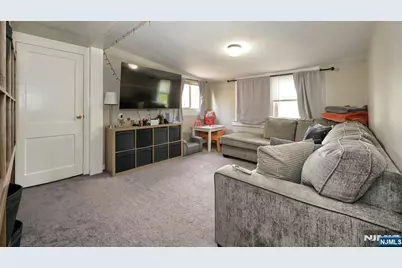 14 Pearl Street, Bloomingdale, NJ 07403 - Photo 21