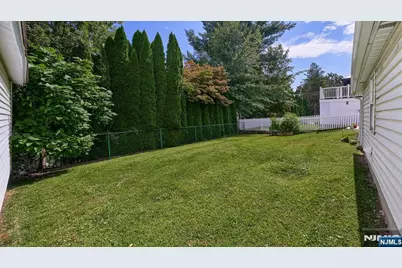 14 Pearl Street, Bloomingdale, NJ 07403 - Photo 5