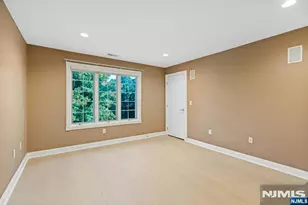 205 Bearwoods Rd, Park Ridge, NJ 07656 - Photo 19