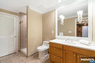 205 Bearwoods Rd, Park Ridge, NJ 07656 - Photo 23