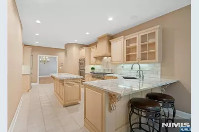 205 Bearwoods Road, Park Ridge, NJ 07656 - Photo 7